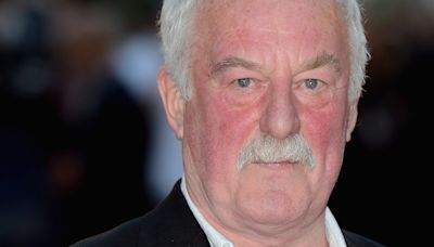 Bernard Hill, ‘Titanic’ & ‘Lord of the Rings’ Actor, Dies at 79