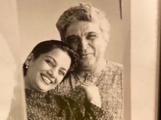 Shabana Azmi Opens Up About Dealing With Javed Akhtar’s Alcoholism: Was Stinking Of...