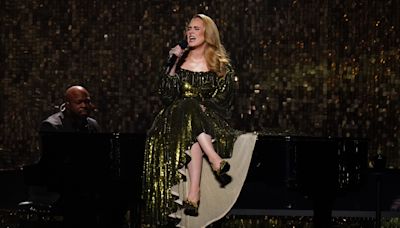 Adele shows Olympic women’s 100m final at Munich concert