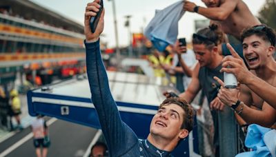 Las perlitas del debut de Franco Colapinto en la Fórmula 1: sobrepaso a Gasly, la barrabrava argentina que sorprendió a Leclerc y la emoción del papá