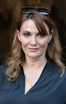 Sarah Parish