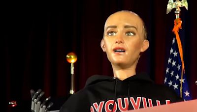 Creepy, bald female AI robot praises Buffalo Bills and chicken wings at New York grad address
