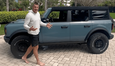 Rob Gronkowski wears beaming smile as he shows off custom new Ford Bronco