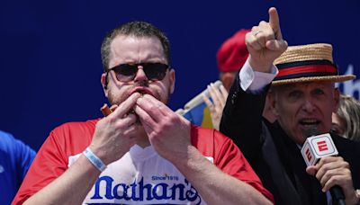 Bertoletti, Sudo win top dog honors at Nathan’s Famous power-eating contest, absent longtime champ