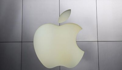 Apple supera pronósticos trimestrales; sus acciones suben 4% Por Investing.com