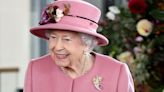 Queen Elizabeth’s Glittering United Kingdom Brooches Go on Display for the First Time