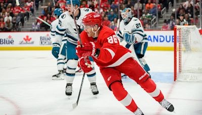 Red Wings keep Patrick Kane, focus on retaining other free agents