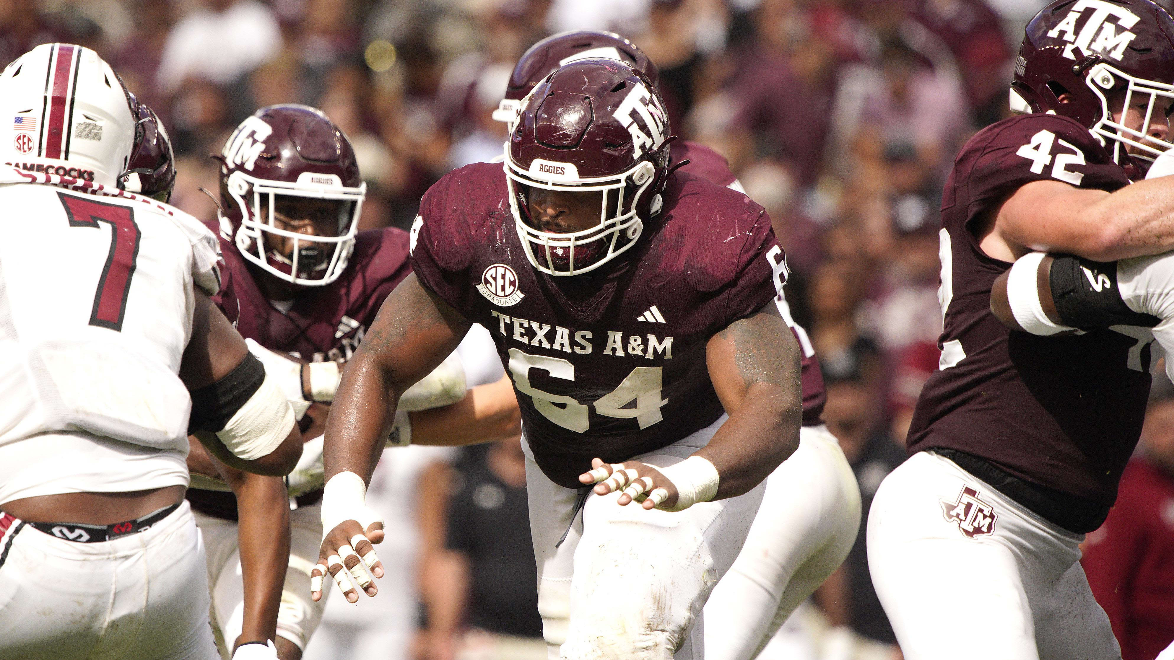 Texas A&M Aggies G Layden Robinson Selected By New England Patriots In NFL Draft