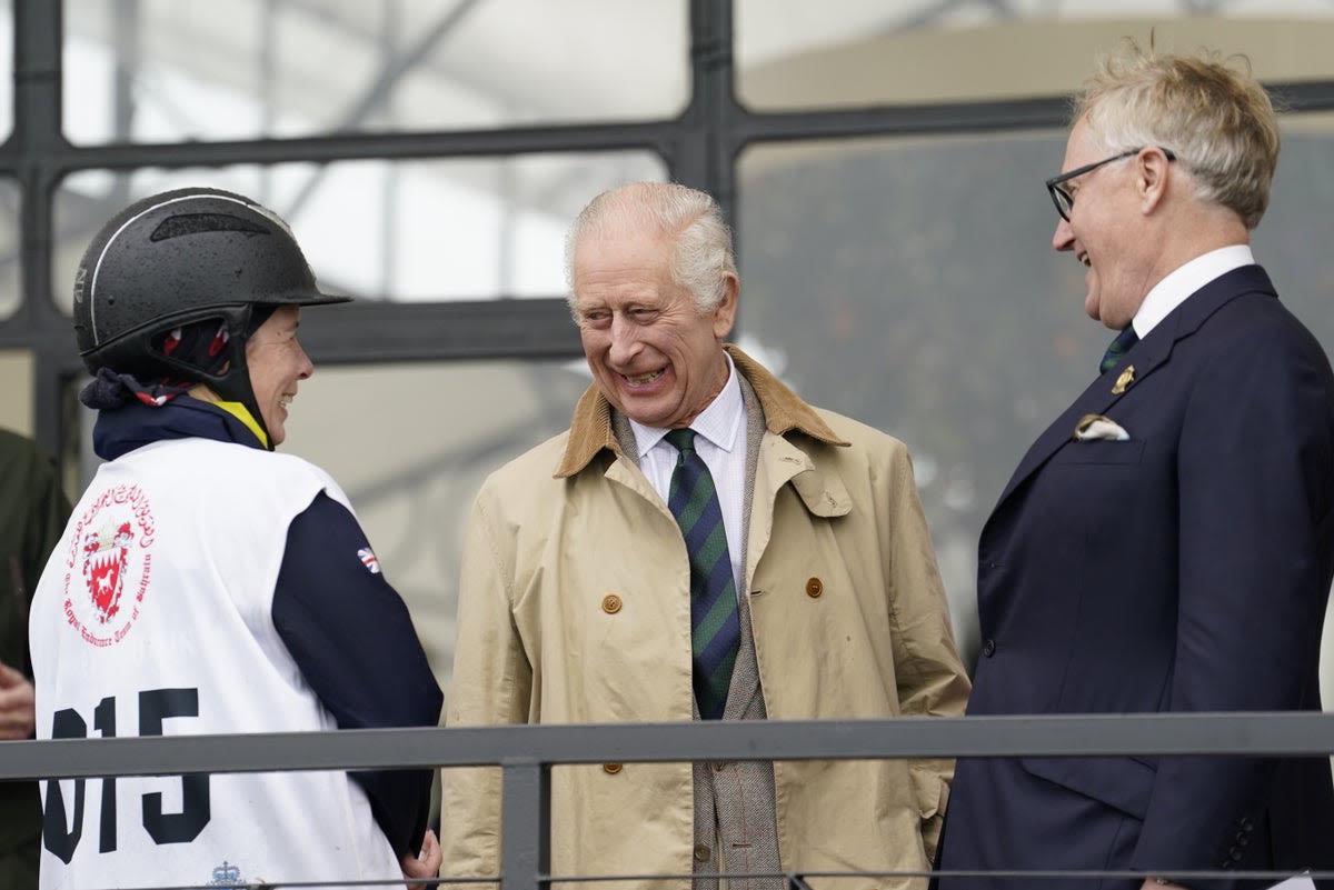 King smiles on visit to Queen Elizabeth II’s favourite horse show as he resumes public duties