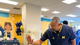 Michigan basketball visits Mott Children's Hospital: 'A reason to get out of bed'