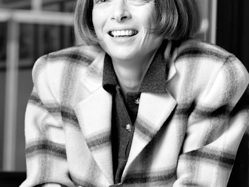 WWD Time Capsule: Anna Wintour Talks Changes to ‘British Vogue’ and Plays Coy on Helming American ‘Vogue’
