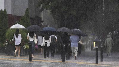 南韓首爾下暴雨 多地每小時降雨量逾50公厘