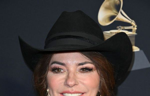 At 58, Shania Twain Shares the Unexpected ‘Positive Side to Menopause’