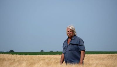 As beer loses share to hard seltzer, US barley farmers scramble