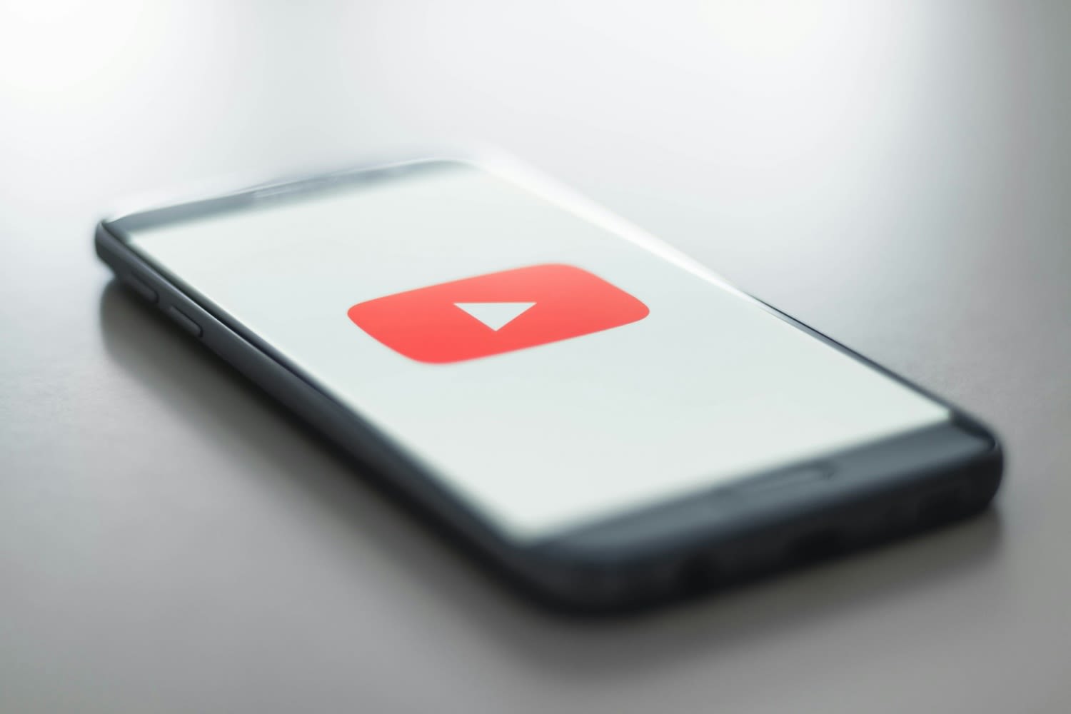 YouTube Launches 'Jump Ahead' AI Feature to Premium Members