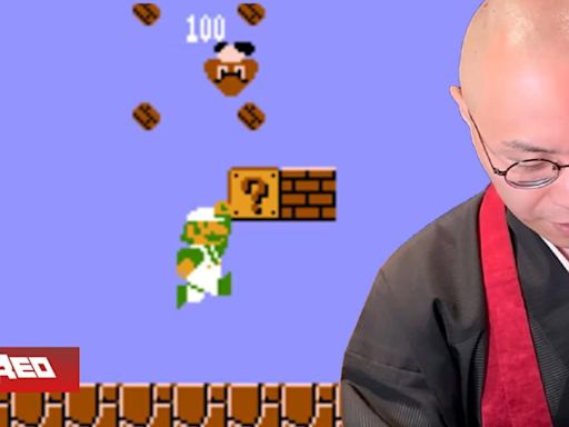 Monje budista juega Super Mario Bros. y recita una oración cada vez que "mata" a un enemigo en el juego