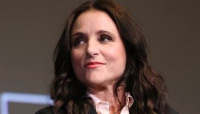 Julia Louis-Dreyfus Recalls 'Awful' Mistake Nurse Made While She Gave Birth