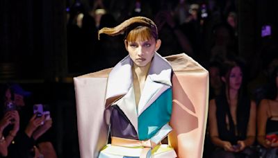 Viktor & Rolf Fall 2024 Couture: Playing Like Children With Sharp Angles and Big Volumes