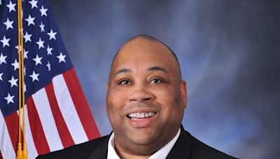 Fort Meade offers Edward Dean a three-year contract as city manager, starting at $130,000