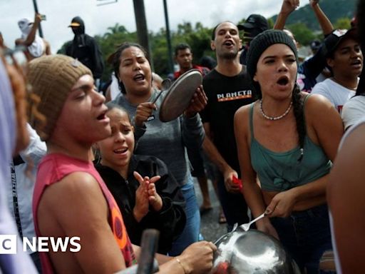 Venezuela election: Caracas echoes with loud protests against Maduro's victory claim