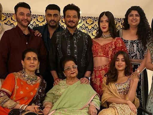 Kapoor family: 15 UNSEEN pictures of Sonam, Arjun, Shanaya Kapoor