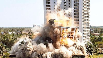 Supreme Court empathises with ‘middle-class’ owners who lost their homes in 2020 Maradu high-rise building demolitions