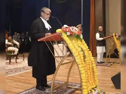 Justice Suresh Kumar Kait Sworn in as Chief Justice of Madhya Pradesh High Court | Bhopal News - Times of India