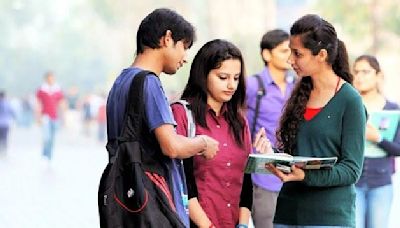 Maharashtra Government Reduces Qualifying Scores For Foreign Scholarships For Marginalised Students