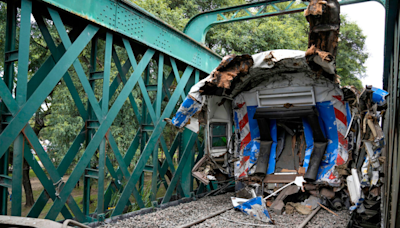 Caos en Buenos Aires: mortal choque de trenes deja 90 heridos