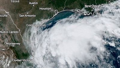 Hurricane fears for Texas & Louisiana as map shows storm strengthening