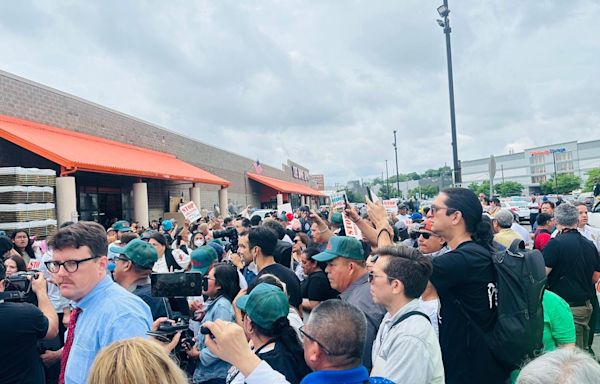 Home Depot vs. day laborers? Hundreds join in solidarity to protest at New Rochelle store