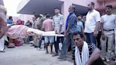 Tragedia en la India: casi 100 personas murieron tras una estampida en un encuentro religioso