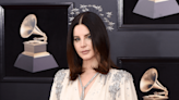 Great Outfits in Fashion History: Lana Del Rey as a Gucci Angel on the 2018 Grammys Red Carpet