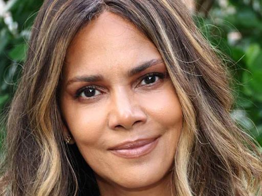 Fans Call Halle Berry a 'Super Woman' in New Gym Photo Baring Toned Abs