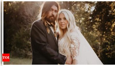 Billy Ray Cyrus finalizes divorce from Firerose; singer to walk away with $0 | - Times of India