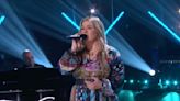 Kelly Clarkson Brings Some Joni Mitchell ‘Blue’ to Daytime TV With Tender ‘River’ Cover