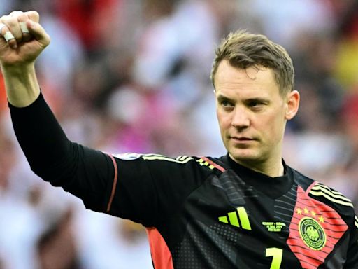 Neuer se gana de nuevo el aplauso de Alemania antes de chocar contra Suiza