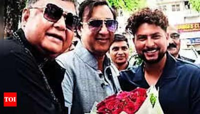 After Mumbai gala, T20 World Cup champ Kuldeep Yadav gets rousing welcome in Kanpur | Kanpur News - Times of India