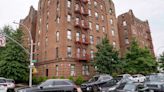 Matan a cuchillazos a una abuela, una madre y sus dos hijos en un apartamento en Brooklyn