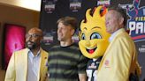 Jake Plummer and Richard Jefferson named Vrbo Fiesta Bowl Parade Grand Marshals