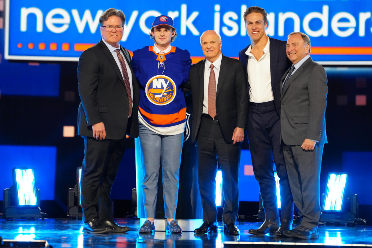 Catch Islanders Prospect Cole Eiserman, Five Other 2024 NHL Draftees On 'Welcome To The NHL'