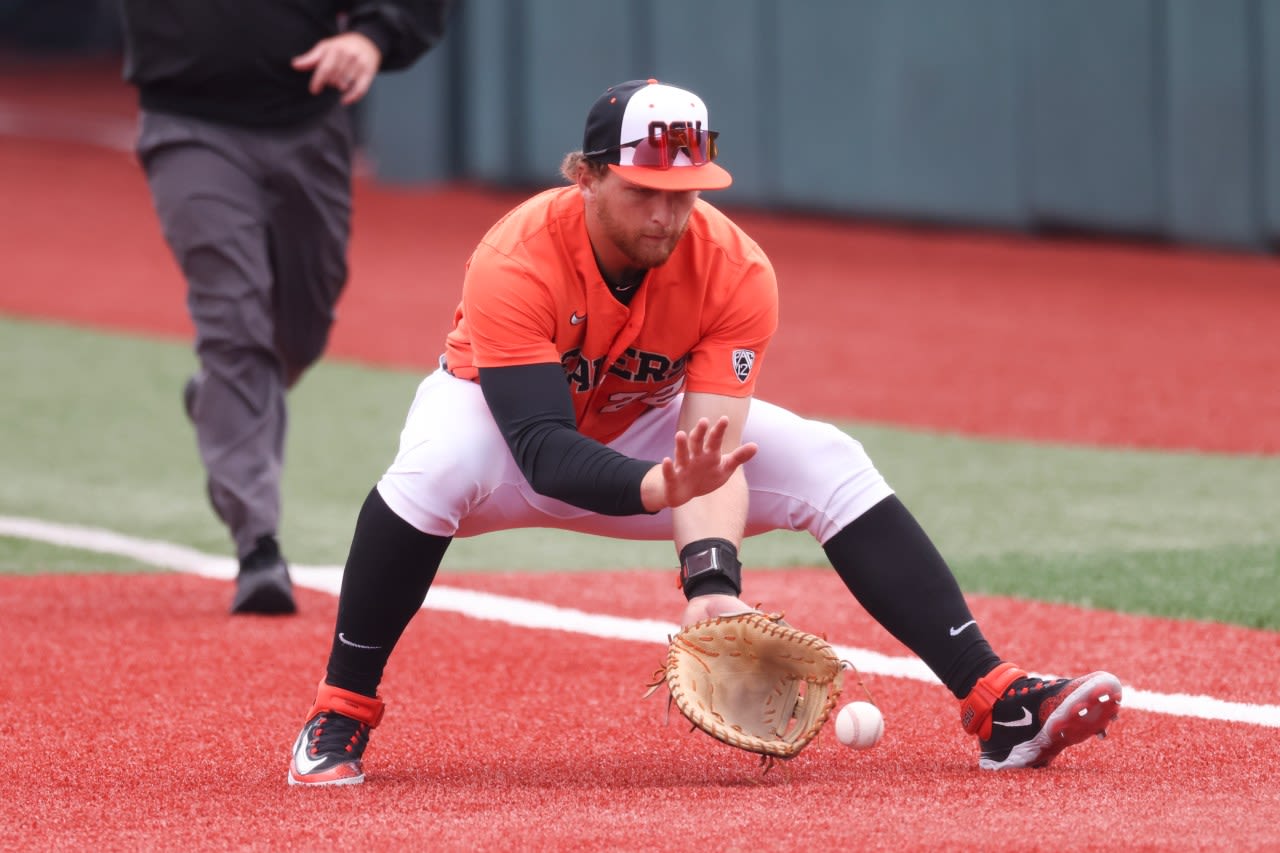 Oregon State baseball bashes its way to 10-4 win over Tulane in regional opener