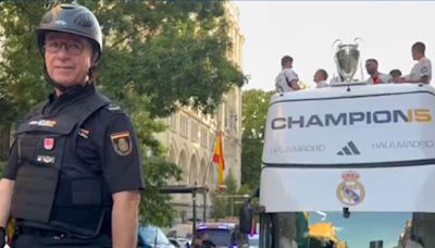 Dani Carvajal festeja título del Real Madrid escoltado por su padre