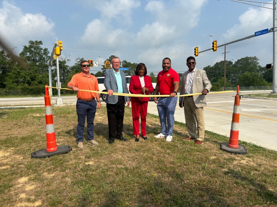 MOVEBR road expansion project complete near Choctaw Drive, N. Sherwood Forest