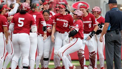 OU softball legend Lauren Chamberlain reflects on Tiare Jennings tying her on HR list