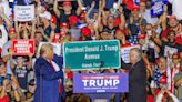 Hialeah recibió a Trump con bombos y su propia calle, pero no todos en la ciudad lo celebran