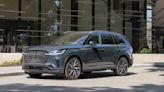 2025 Lincoln Aviator revealed with new face, more tech, no more PHEV