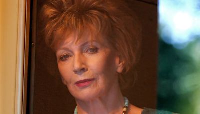 Edna O’Brien, Writer Who Gave Voice to Women’s Passions, Dies at 93