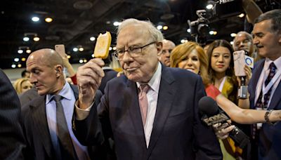 Buffett Says India Holds ‘Unexplored’ Opportunities for Future Berkshire Leaders