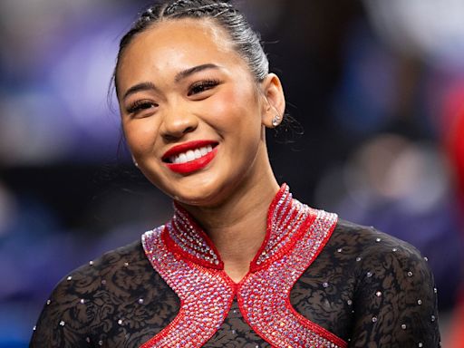 How Olympic Gymnast Suni Lee Combats Self-Doubt - E! Online